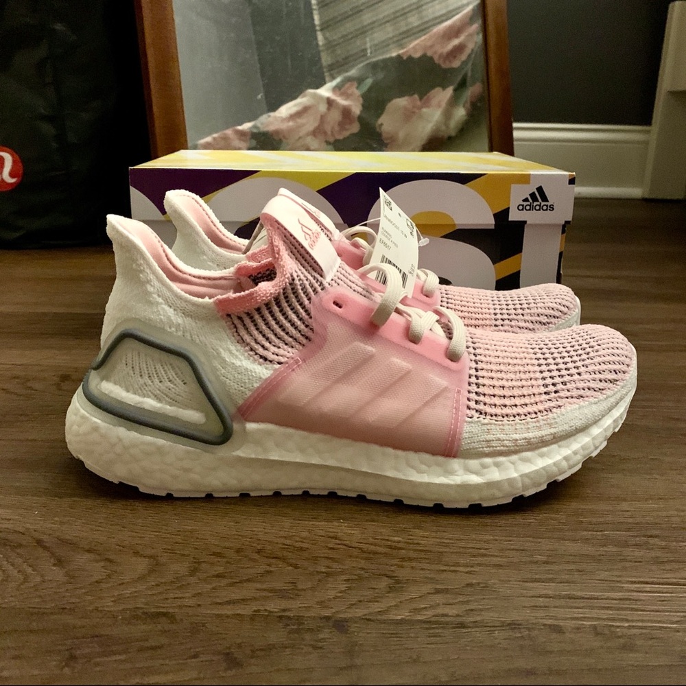 ❌SOLD❌Adidas Ultraboost 19 White / Pink